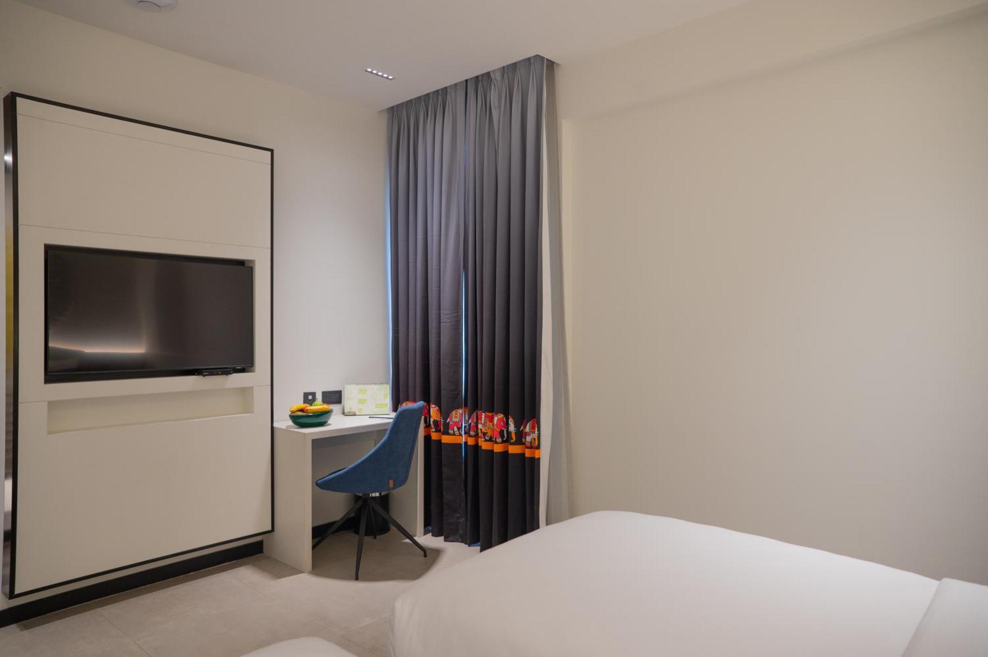 Zibe Luxe Kakinada By Grt Hotels Luaran gambar