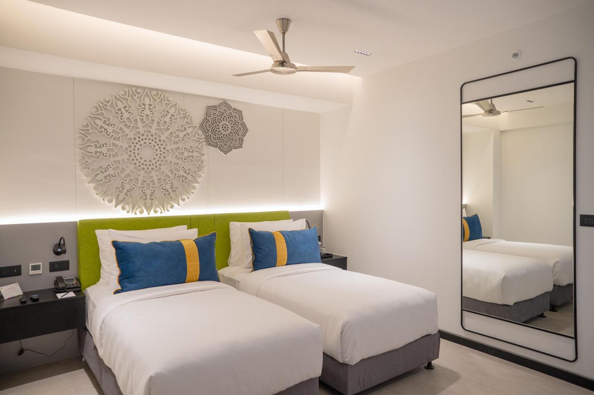 Zibe Luxe Kakinada By Grt Hotels Luaran gambar