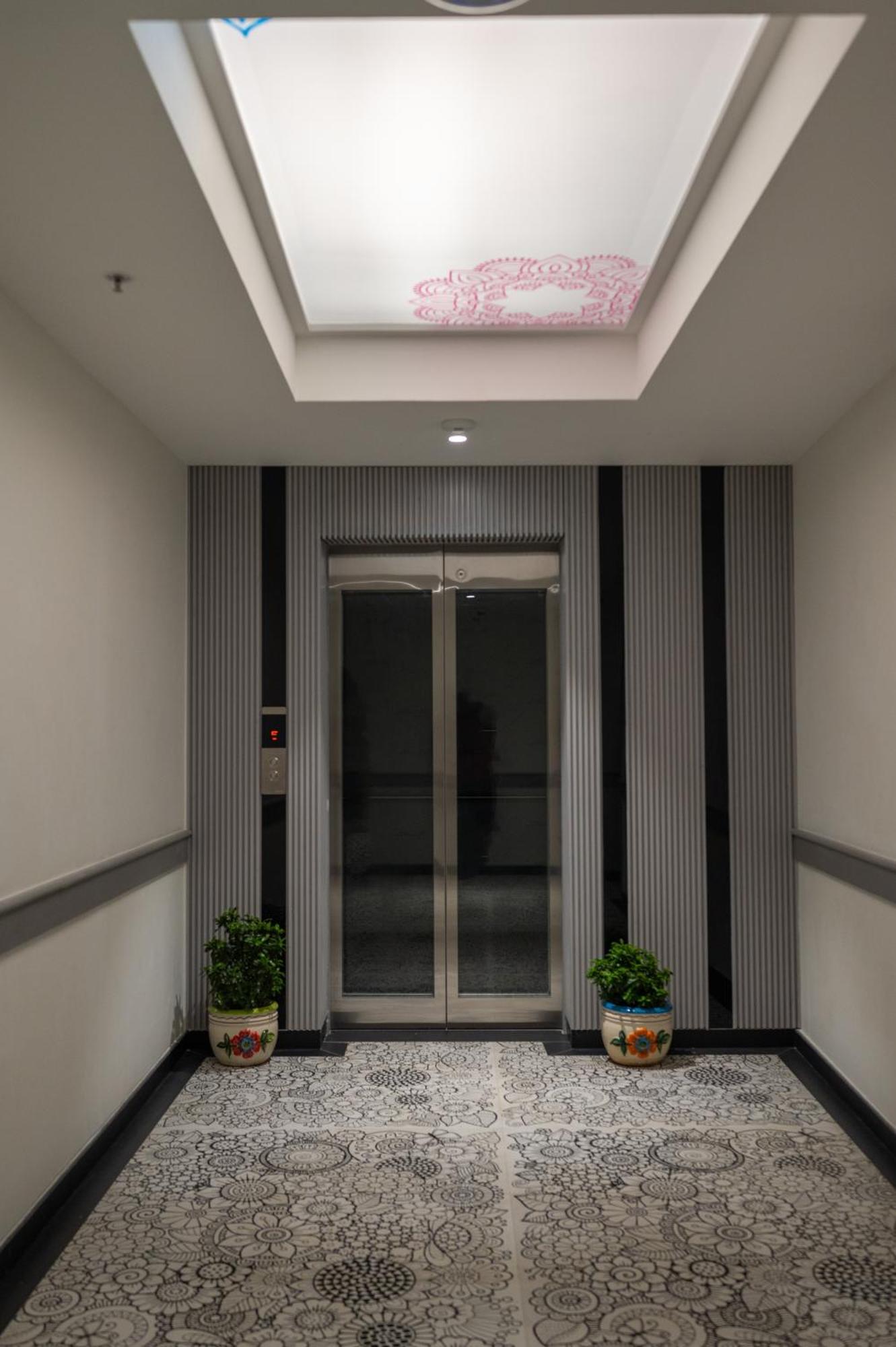 Zibe Luxe Kakinada By Grt Hotels Luaran gambar