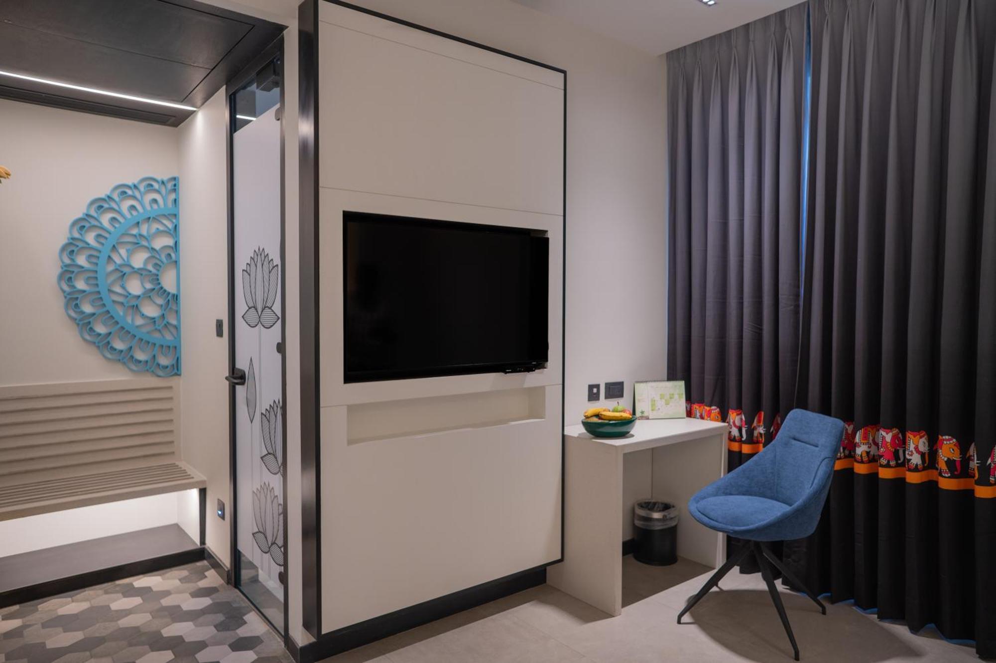 Zibe Luxe Kakinada By Grt Hotels Luaran gambar